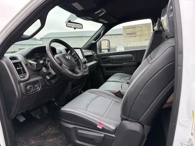 2024 Ram 3500 Tradesman/SLT