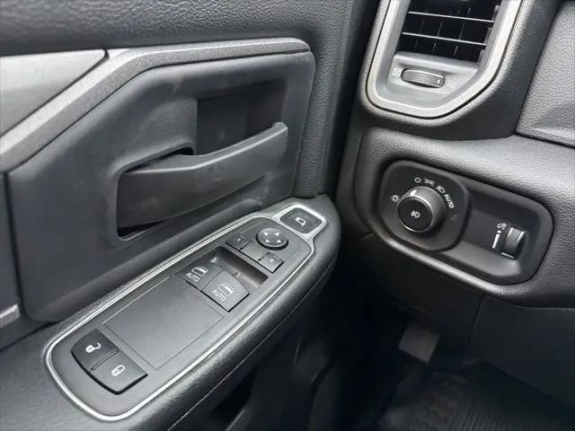 2024 Ram 3500 Tradesman/SLT