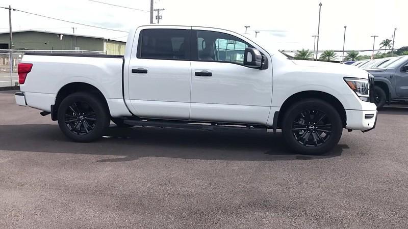 2023 Nissan TITAN Crew Cab SV 4x4