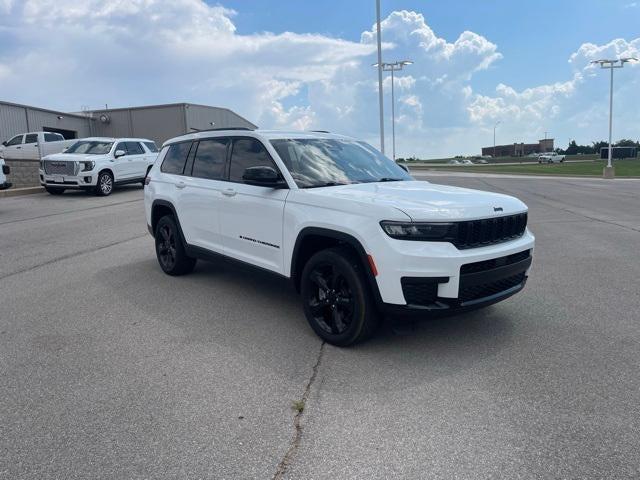 2023 Jeep Grand Cherokee L Altitude 4x4 2023 Jeep Grand Cherokee L Altitude 4x4