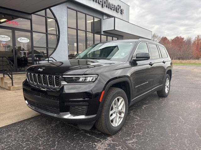 2023 Jeep Grand Cherokee L Laredo 4x4