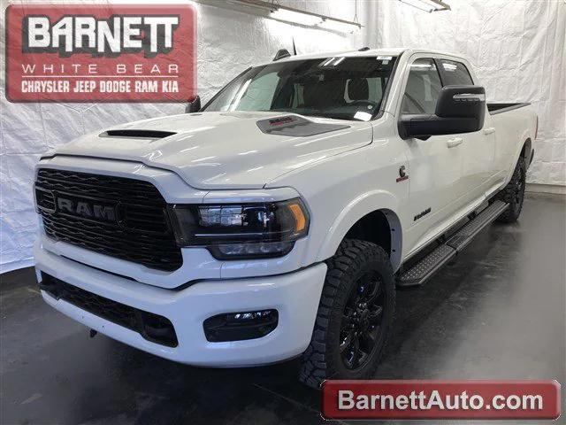2024 RAM 3500 Limited Crew Cab 4x4 8 Box