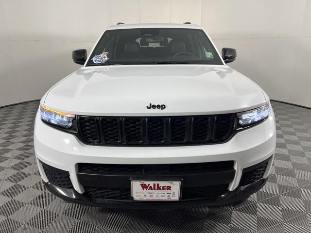2023 Jeep Grand Cherokee L Altitude 4x4 2023 Jeep Grand Cherokee L Altitude 4x4