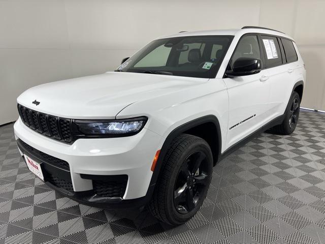 2023 Jeep Grand Cherokee L Altitude 4x4 2023 Jeep Grand Cherokee L Altitude 4x4