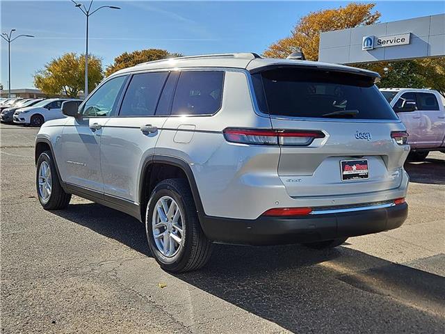 2024 Jeep Grand Cherokee L Laredo 4x4 2024 Jeep Grand Cherokee L Laredo 4x4