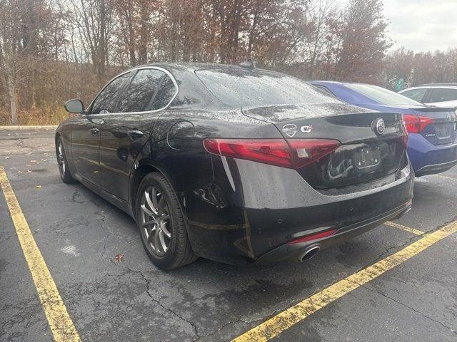 2018 Alfa Romeo Giulia AWD 2018 Alfa Romeo Giulia AWD