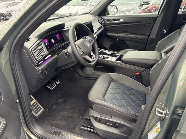 2026 Volkswagen Atlas Cross Sport SEL Premium R-Line