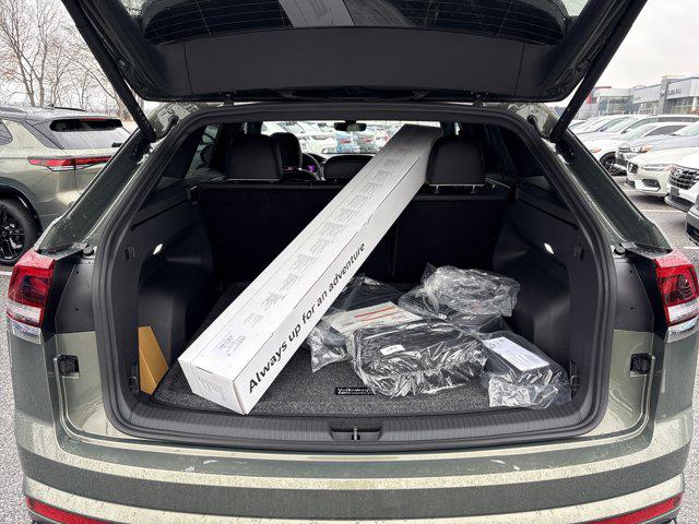 2026 Volkswagen Atlas Cross Sport SEL Premium R-Line