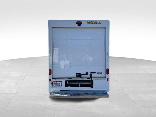 2025 GMC Savana Cutaway Work Van