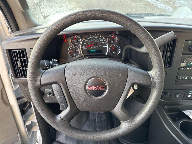 2025 GMC Savana Cutaway Work Van