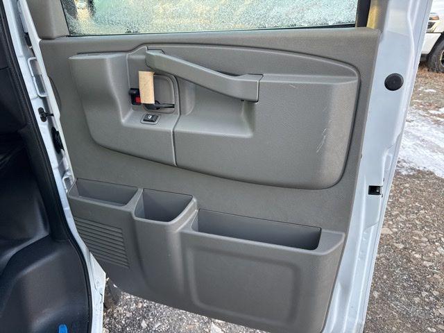 2025 GMC Savana Cutaway Work Van