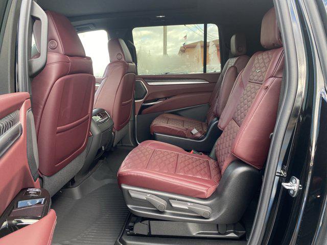 2026 Cadillac Escalade ESV Luxury