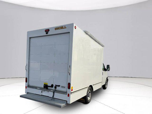 2025 GMC Savana Cutaway Work Van