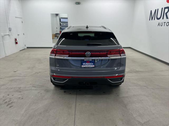 2026 Volkswagen Atlas Cross Sport SE with Technology