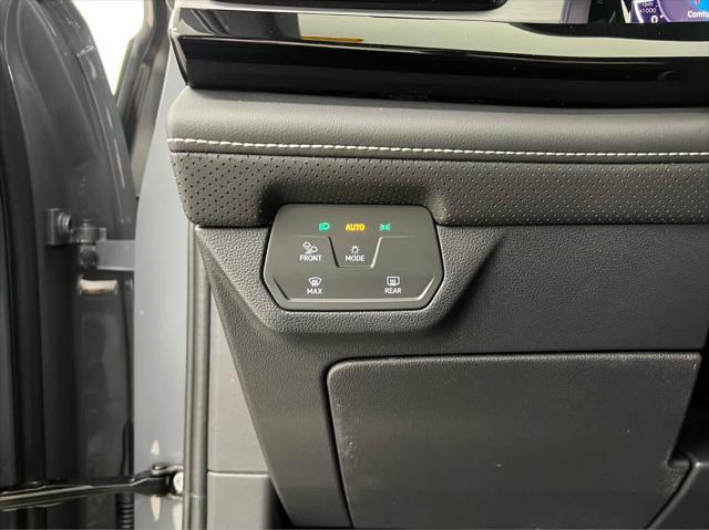 2026 Volkswagen Atlas Cross Sport SE with Technology