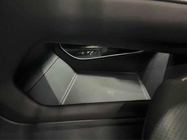 2026 Volkswagen Atlas Cross Sport SE with Technology