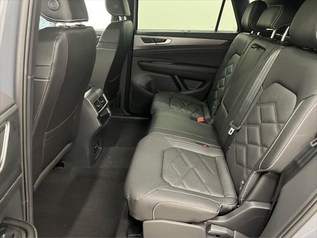 2026 Volkswagen Atlas Cross Sport SE with Technology