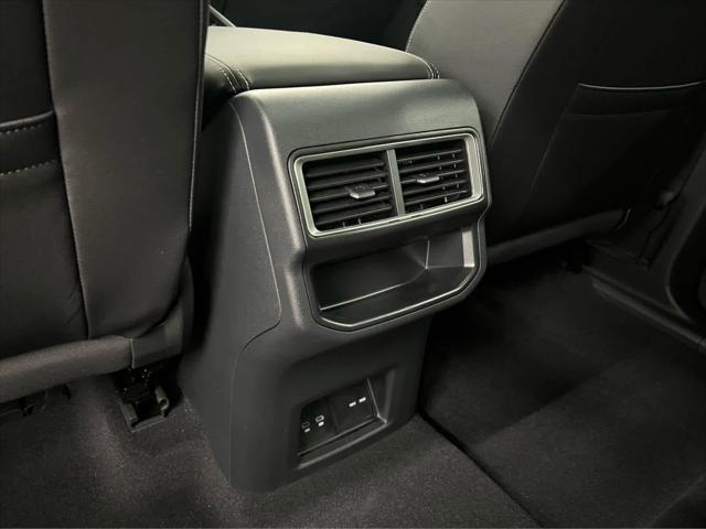 2026 Volkswagen Atlas Cross Sport SE with Technology