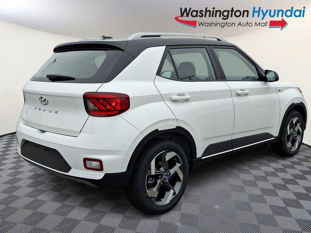 2026 Hyundai Venue SEL w/Two-Tone Roof
