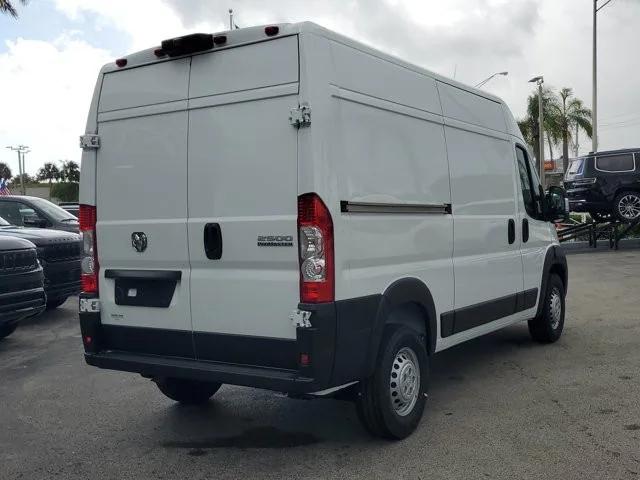 2026 Ram ProMaster Cargo Van Tradesman High Roof 136" WB w/Pass Seat