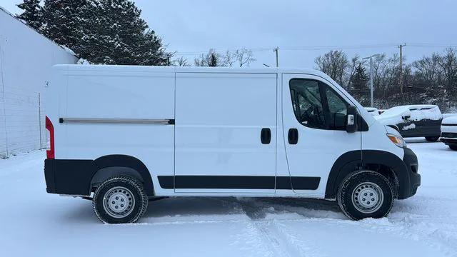 2026 Ram ProMaster Cargo Van Tradesman Low Roof 136" WB w/Pass Seat
