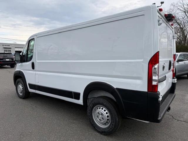 2026 Ram ProMaster Cargo Van Tradesman Low Roof 136" WB w/Pass Seat