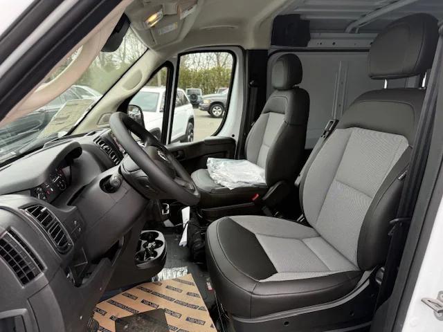 2026 Ram ProMaster Cargo Van Tradesman Low Roof 136" WB w/Pass Seat