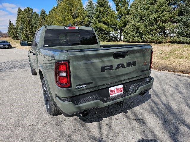 2026 Ram 1500 Big Horn Crew Cab 4x4 5'7" Box