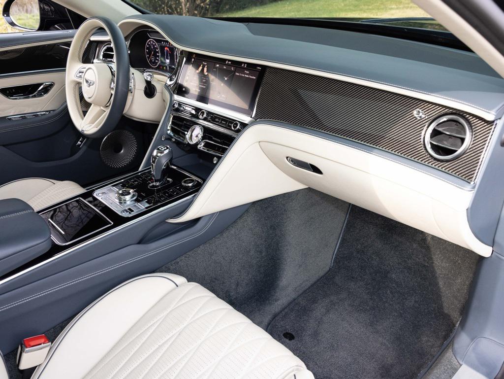 2022 Bentley Flying Spur W12 photo 4
