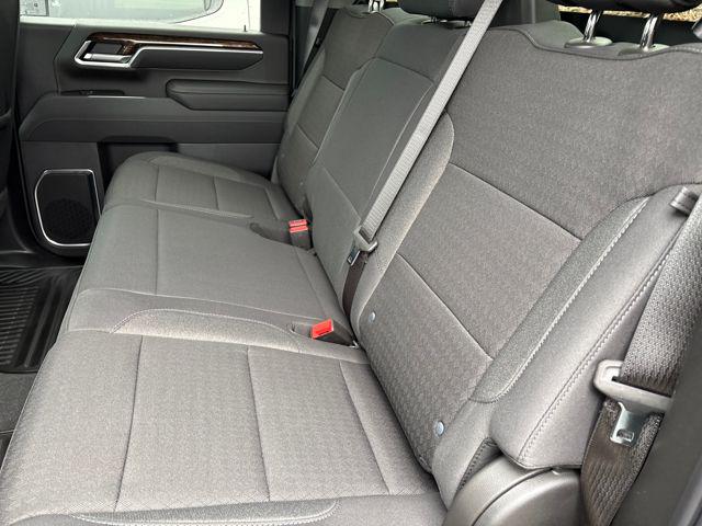 2026 GMC Sierra 2500HD Crew Cab, Long Bed, SLE, 4WD