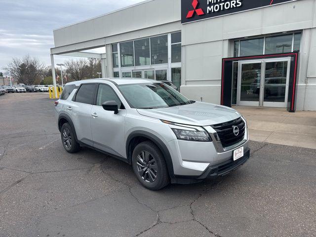 2024 Nissan Pathfinder S 4WD for sale in Eau Claire, WI