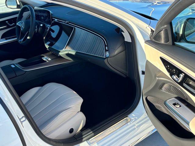 2026 Mercedes-Benz E 350 E 350