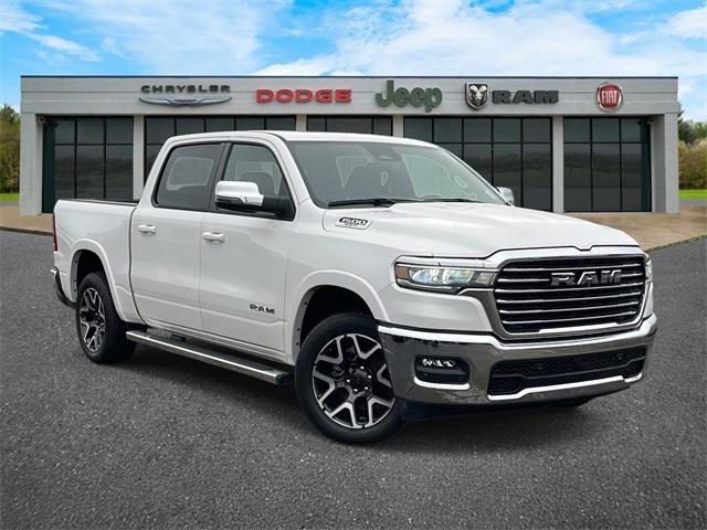 2025 RAM 1500 Laramie Crew Cab 4x4 57 Box
