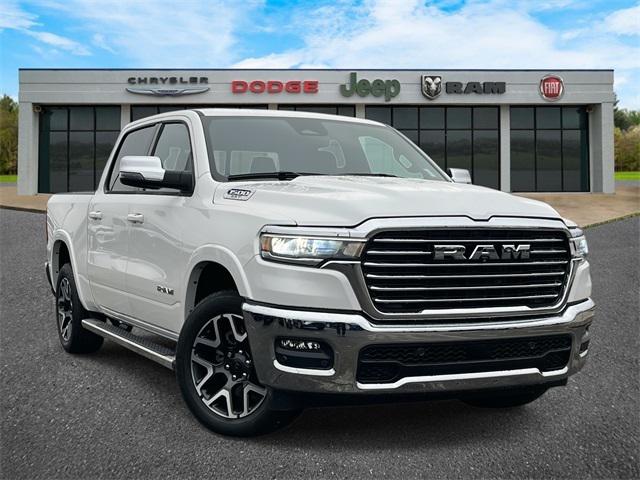 2025 RAM 1500 Laramie Crew Cab 4x4 57 Box