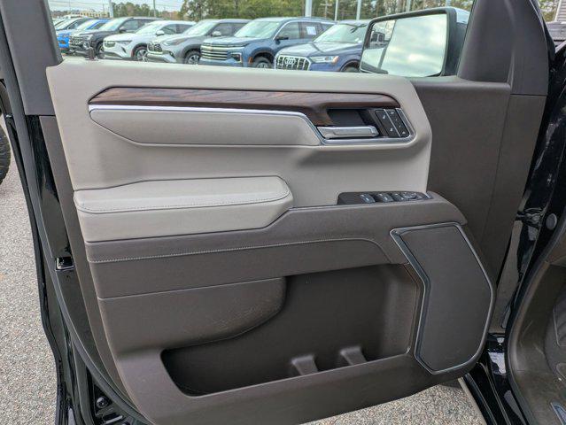 2025 GMC Sierra 1500 4WD Crew Cab Short Box SLT