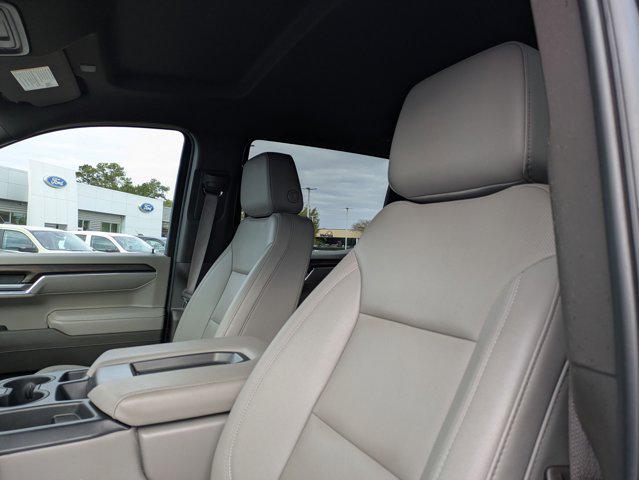 2025 GMC Sierra 1500 4WD Crew Cab Short Box SLT