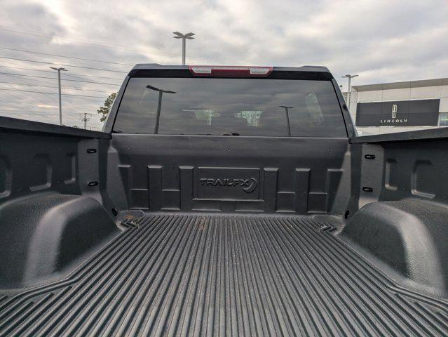2025 GMC Sierra 1500 4WD Crew Cab Short Box SLT