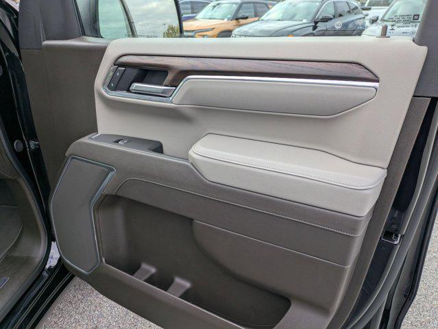 2025 GMC Sierra 1500 4WD Crew Cab Short Box SLT