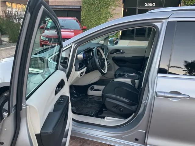 2018 Chrysler Pacifica Hybrid Limited