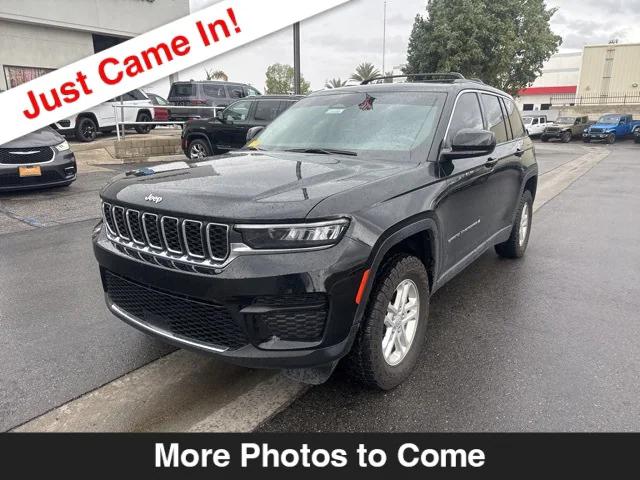 2023 Jeep Grand Cherokee Laredo 4x4