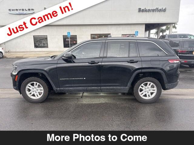 2023 Jeep Grand Cherokee Laredo 4x4