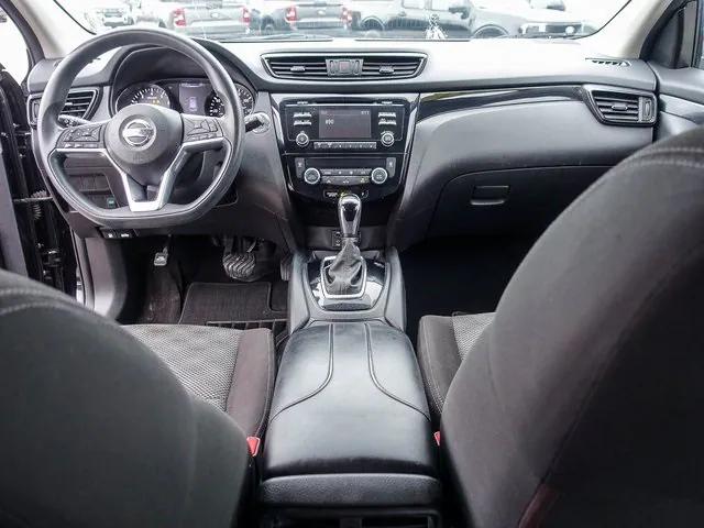 2017 Nissan Rogue Sport SV