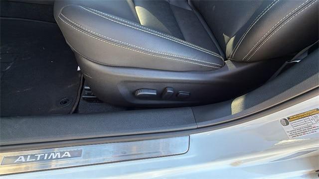 2025 Nissan Altima SL FWD