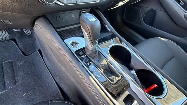 2025 Nissan Altima SL FWD