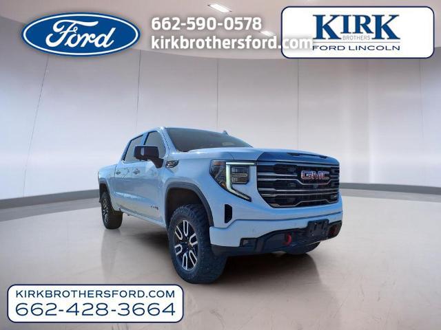 2023 GMC Sierra 1500 4WD Crew Cab Short Box AT4