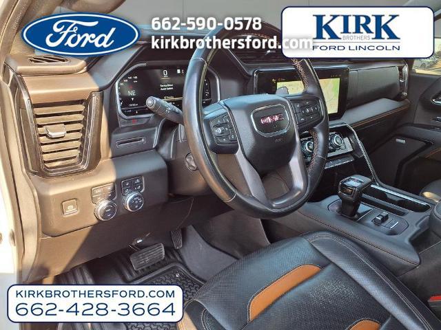 2023 GMC Sierra 1500 4WD Crew Cab Short Box AT4