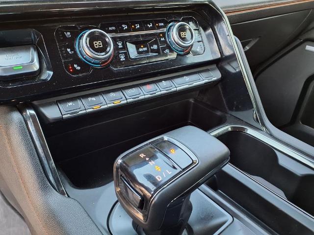 2023 GMC Sierra 1500 4WD Crew Cab Short Box AT4