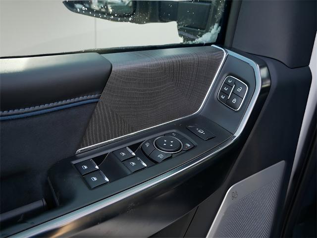 2025 Ford F-250 Platinum