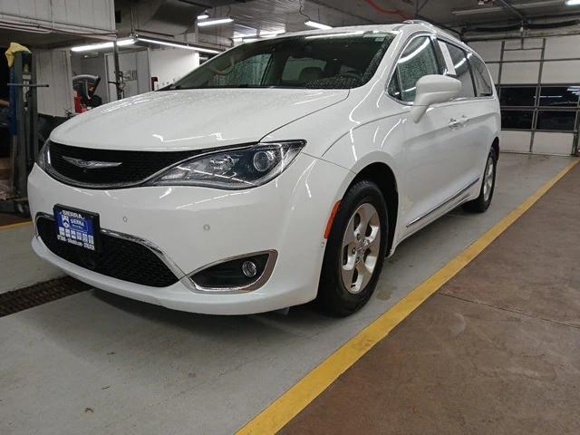 2017 Chrysler Pacifica Touring-L Plus 2017 Chrysler Pacifica Touring-L Plus