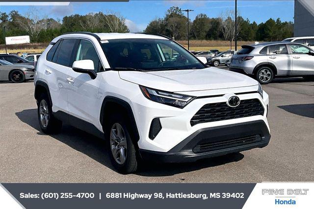 2024 Toyota RAV4 XLE 2024 Toyota RAV4 XLE